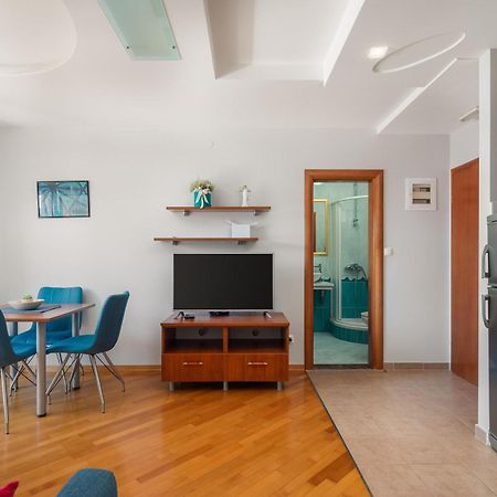 Brkic Apartments With Private Parking Makarska Extérieur photo