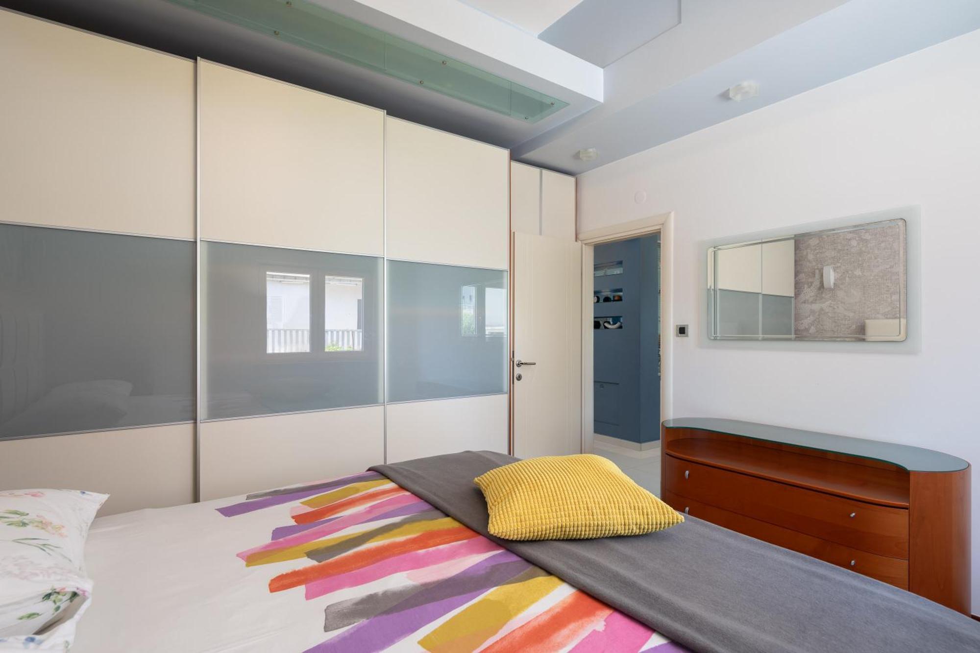 Brkic Apartments With Private Parking Makarska Chambre photo
