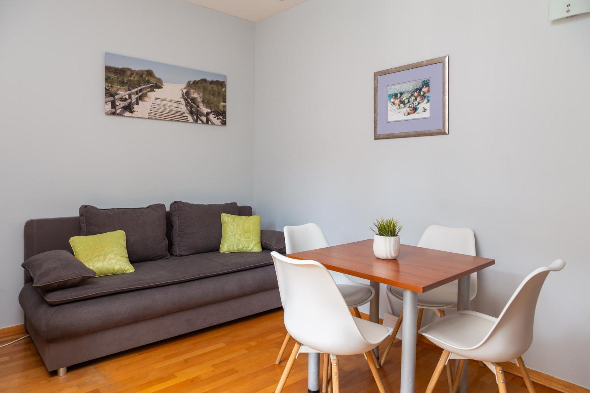 Brkic Apartments With Private Parking Makarska Chambre photo