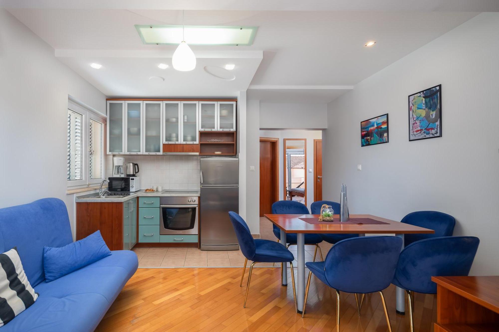 Brkic Apartments With Private Parking Makarska Chambre photo