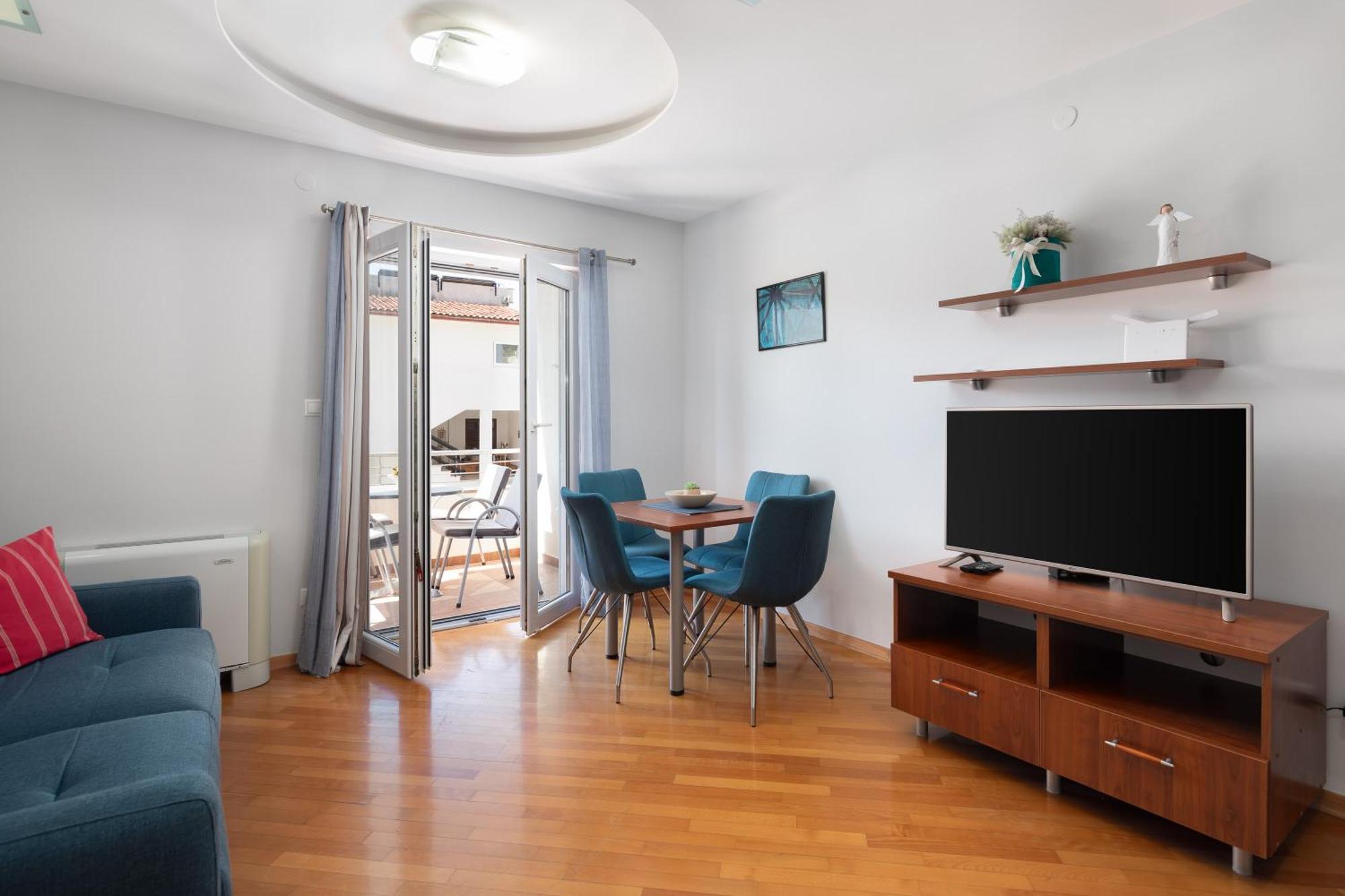 Brkic Apartments With Private Parking Makarska Chambre photo