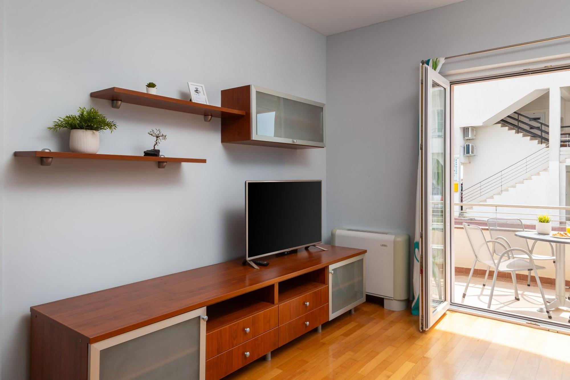 Brkic Apartments With Private Parking Makarska Chambre photo